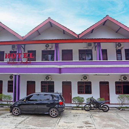 Super Oyo 3978 Hotel Danau Indah Бекаси Экстерьер фото